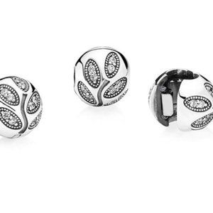 PANDORA Sparkling Leaves Clip Charm (791416CZ)